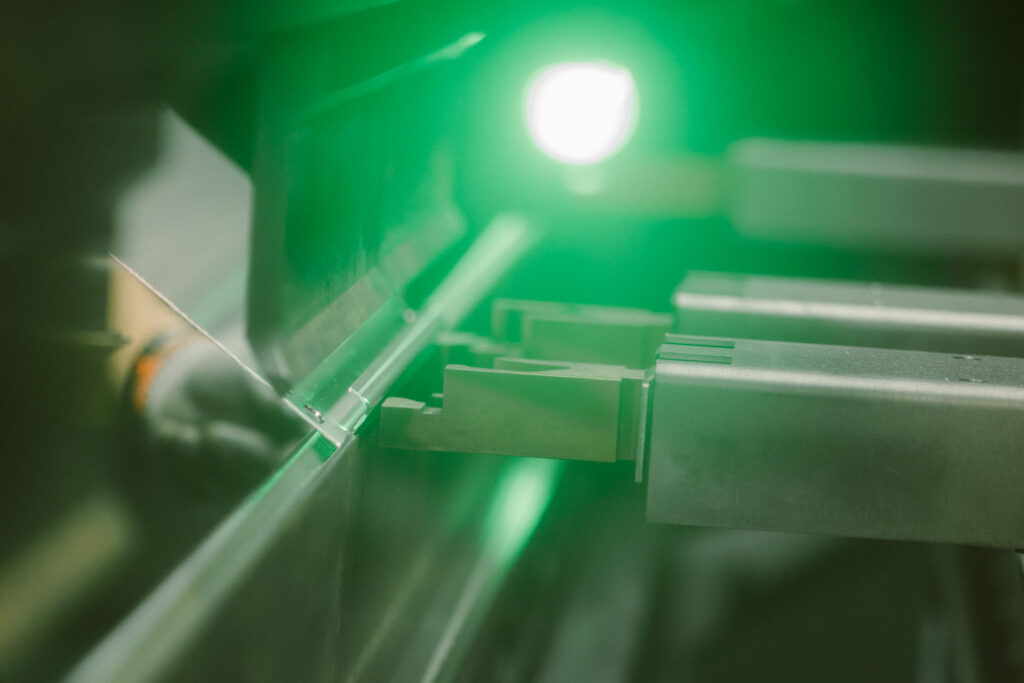 「折曲加工」示意圖